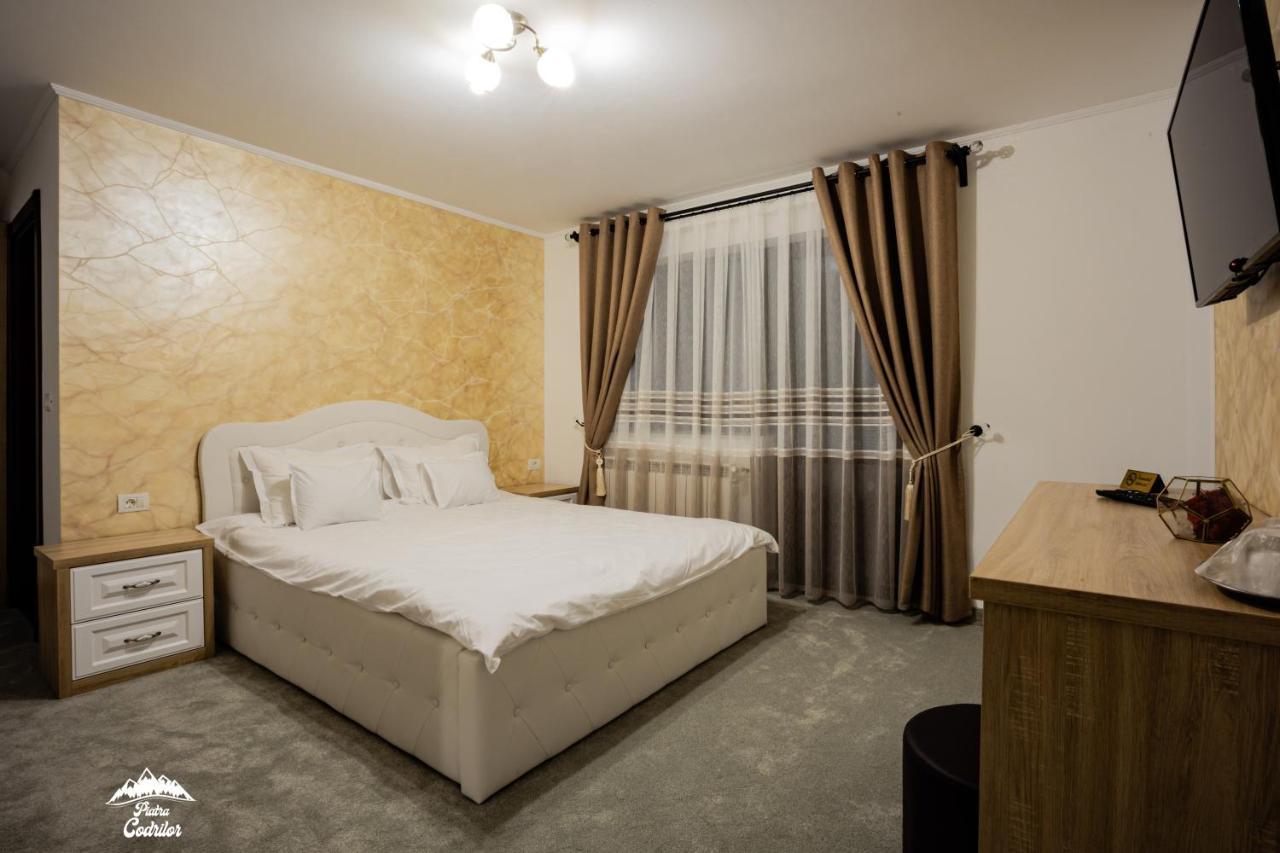 Piatra Codrilor Hotel Dorna Arini Bagian luar foto