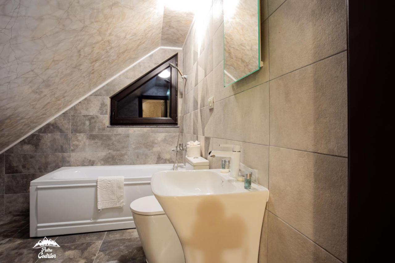 Piatra Codrilor Hotel Dorna Arini Bagian luar foto