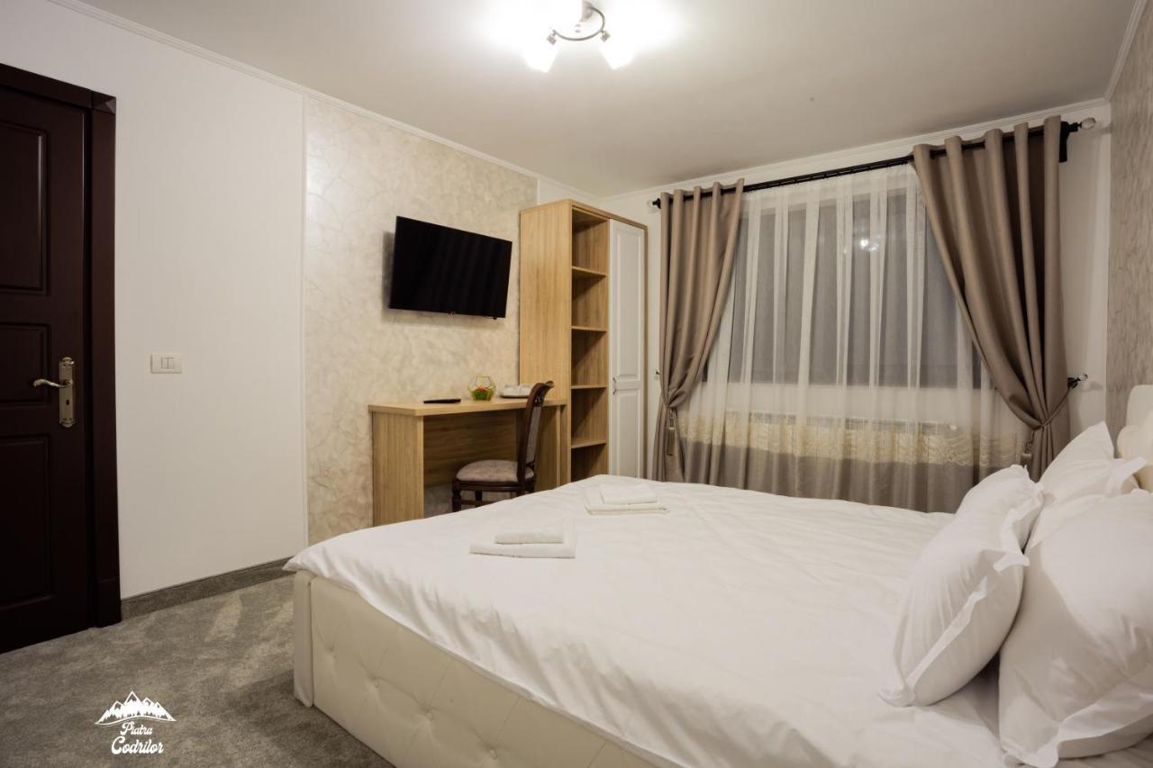 Piatra Codrilor Hotel Dorna Arini Bagian luar foto