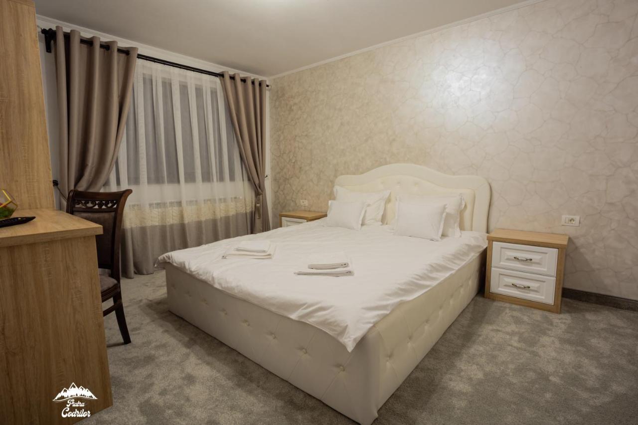 Piatra Codrilor Hotel Dorna Arini Bagian luar foto